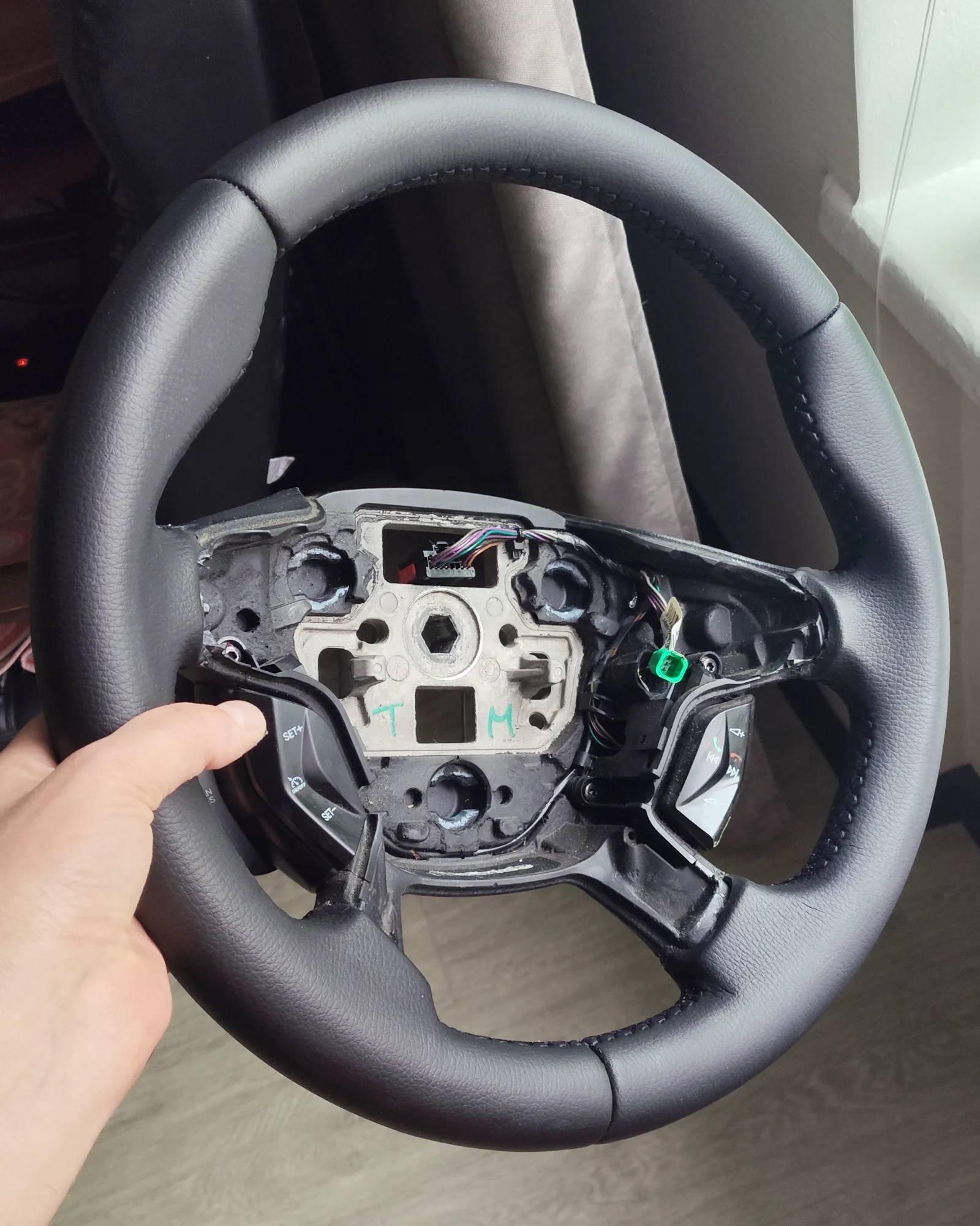 перетяжка керма в замінник Ford 