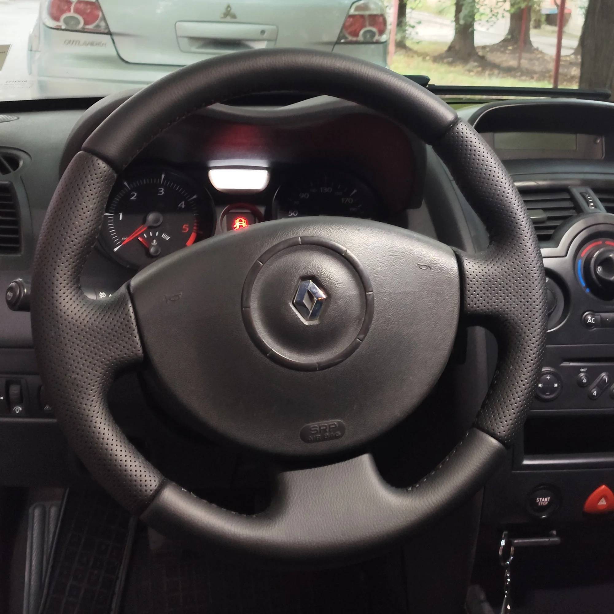 перетяжка керма екошкірою Renault Megane 2
