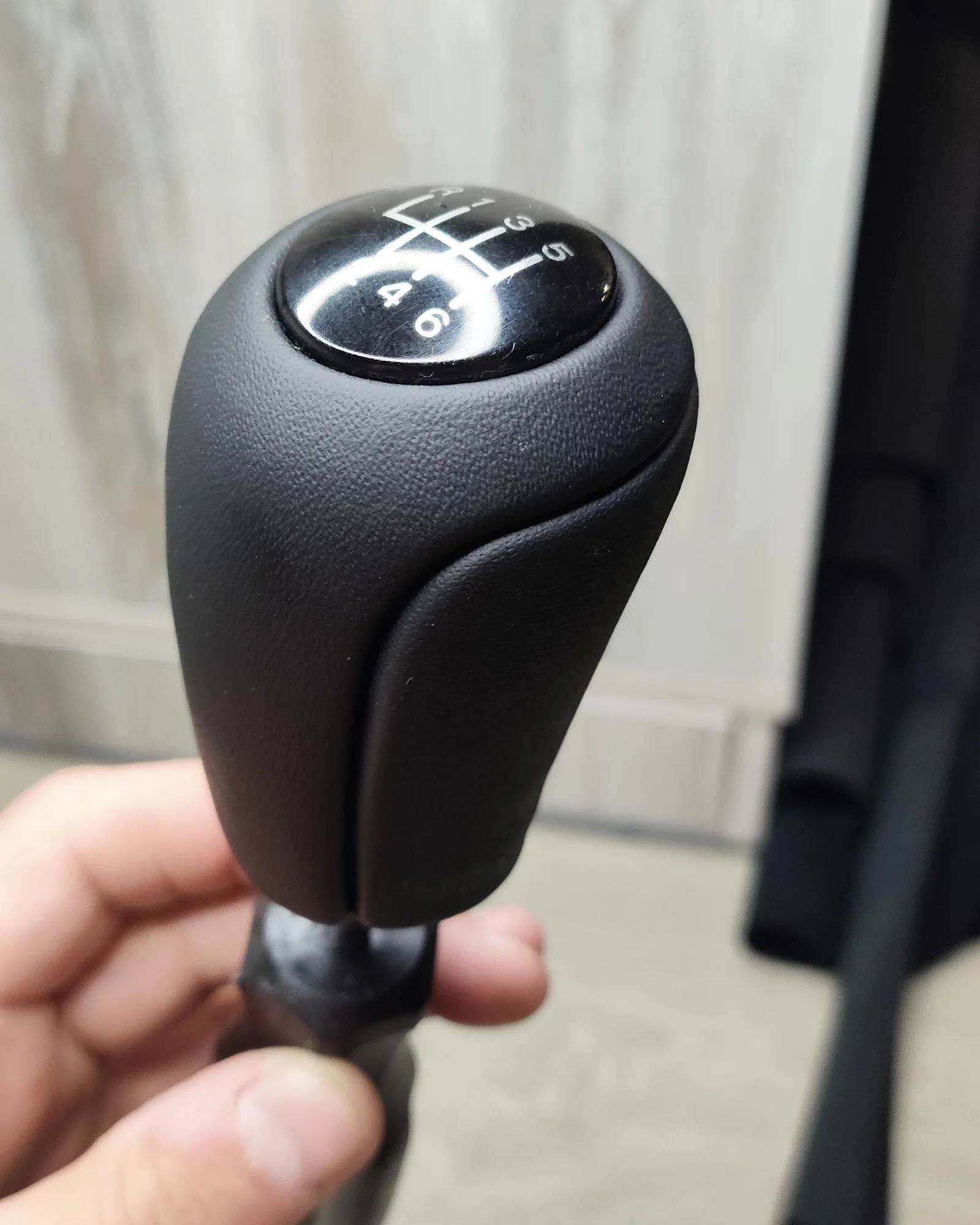 перетяжка ручки кпп Mazda 6